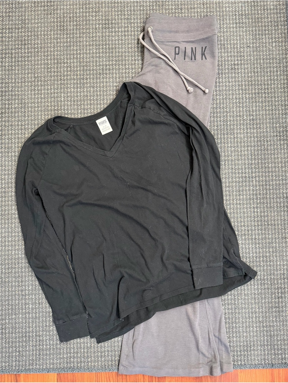 PINK Victoria's Secret Black V-Neck Long Sleeve Top w/ PINK gray sweats
